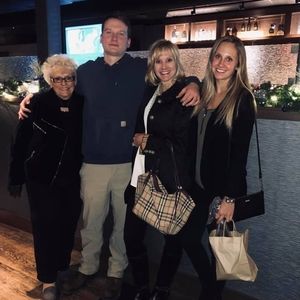 Meet your Posher, Joy